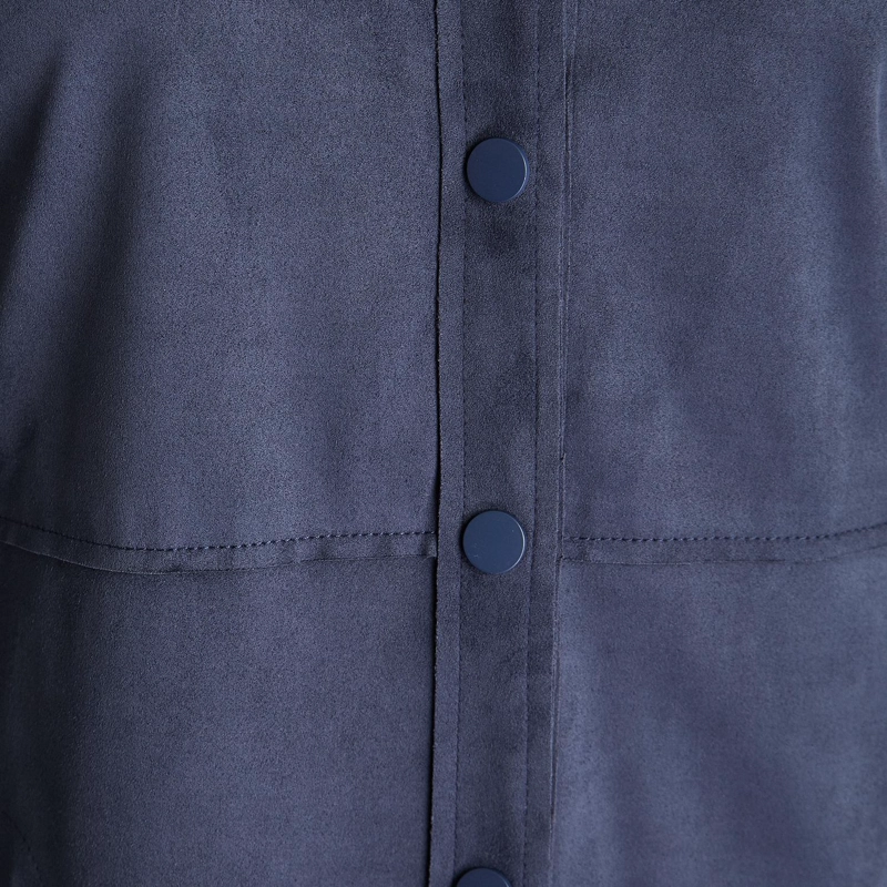 CASACA AZUL DE SUEDE CON CORTES DELANTEROS Y BROCHES METALICOS - 3