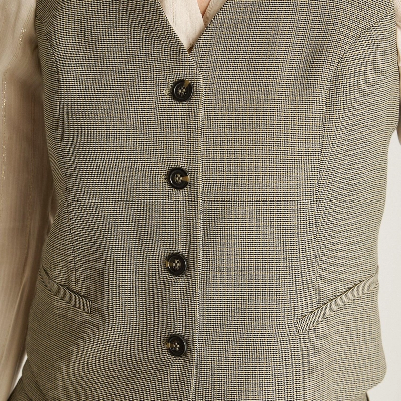 GILETTE GRIS SIN MANGAS CON BOLSILLOS FALSOS - 7
