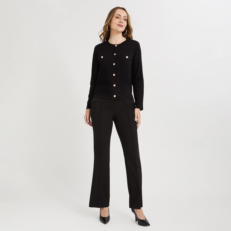 CARDIGAN ESCOTE REDONDO CON BOLSILLOS FALSOS NEGRO - 4