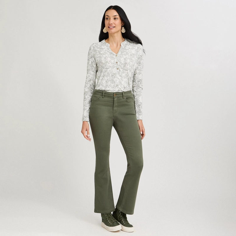 JEANS FLARE UN BOTON VERDE - 4
