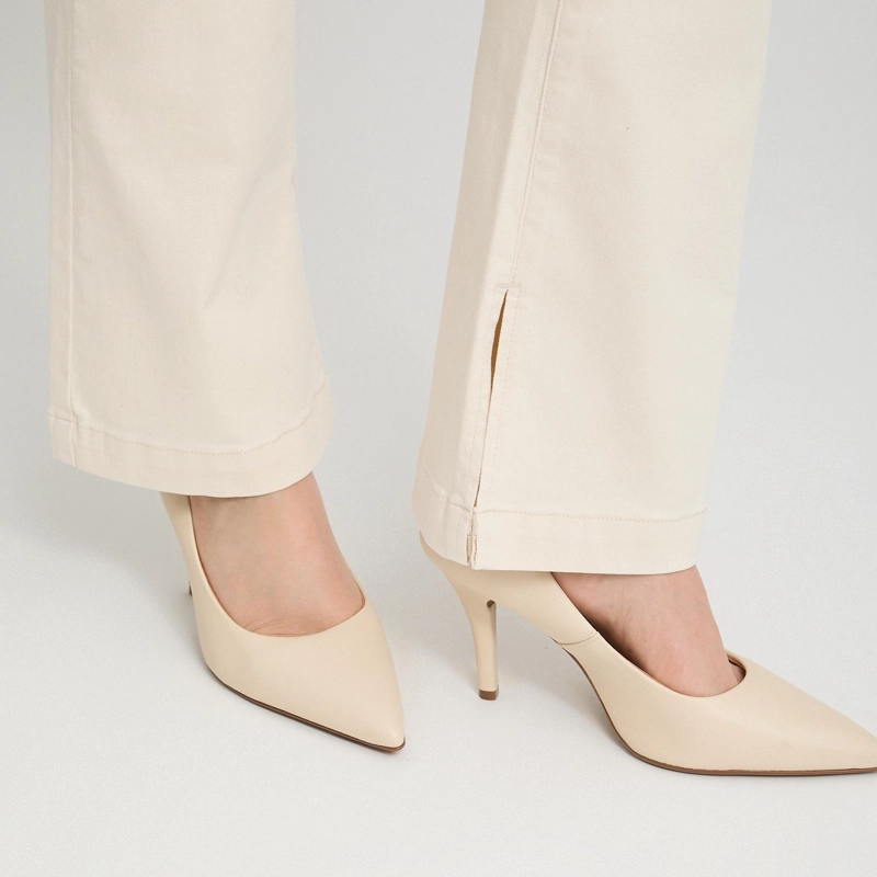 JEANS FLARE 3 BOTONES AMARILLO - 3