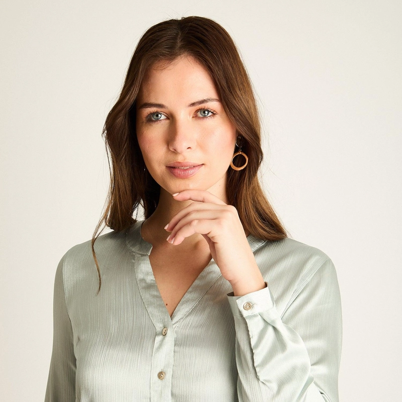 BLUSA MENTA CON BOTONADURA FRONTAL - 3