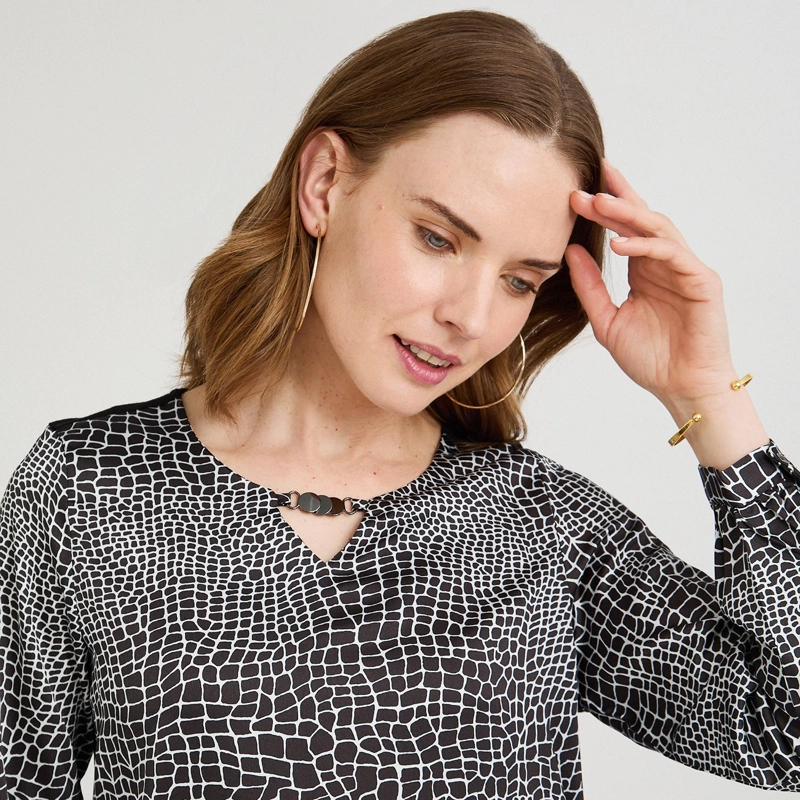 POLERA MIX FABRIC PRINT FRONTAL NEGRO - 3