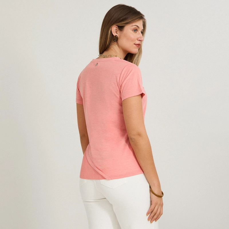 POLERA MANGA CORTA CON APLICACION EN FALDON ROSADO - 2