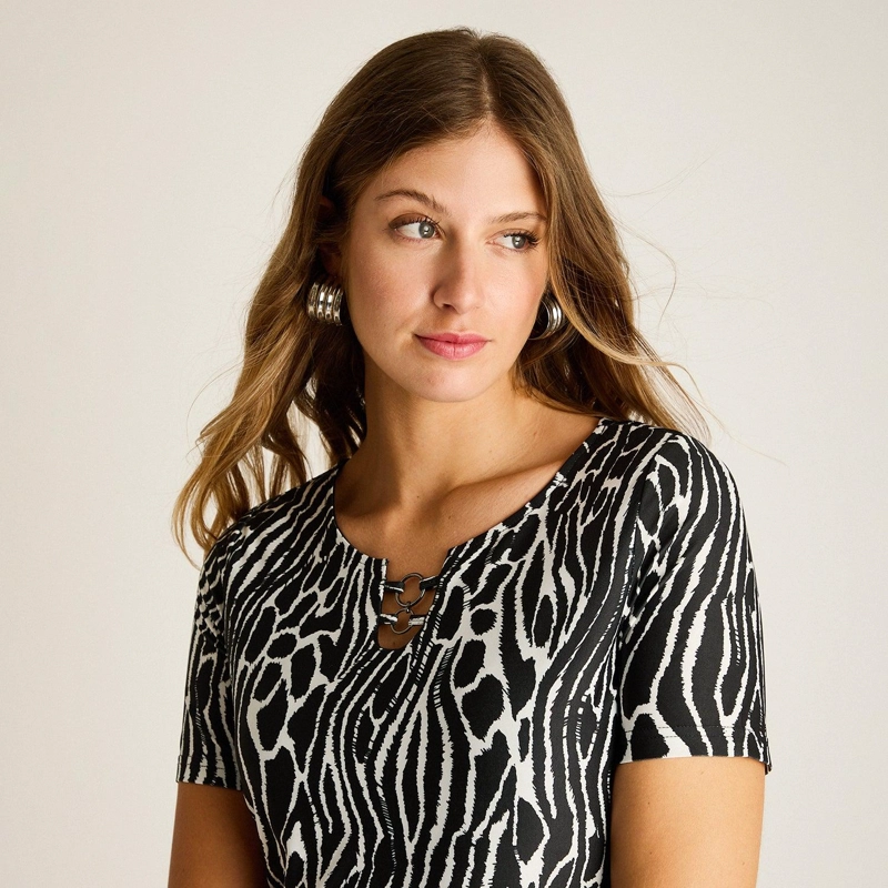 VESTIDO CORTO NEGRO ESTAMPADO - 3