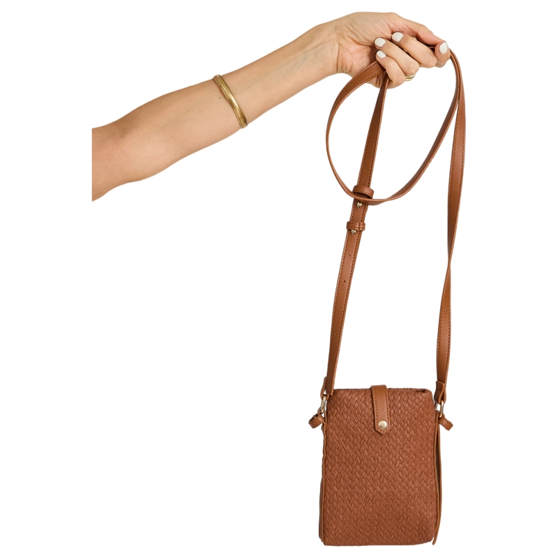 PORTA CELULAR CON STRAP AJUSTABLE CAFE - 1