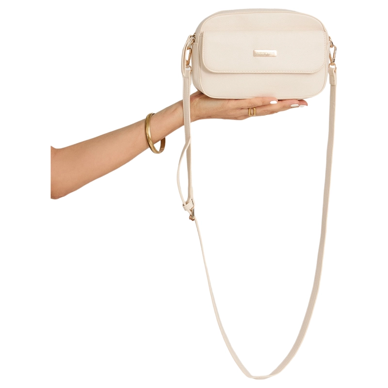 CARTERA BANDOLERA DE PU BEIGE - 1