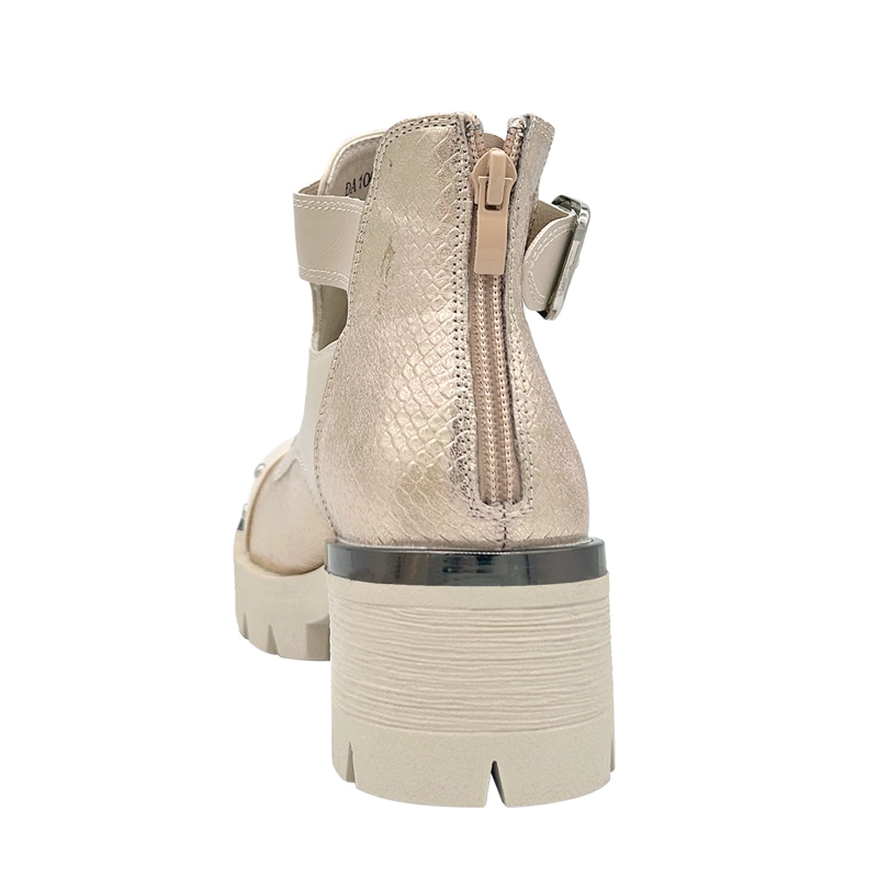 BOTIN PARA MUJER CON HEBILLA, COLOR BEIGE, ABERTURAS LATERALES Y TACHAS DANICOLLE - 5