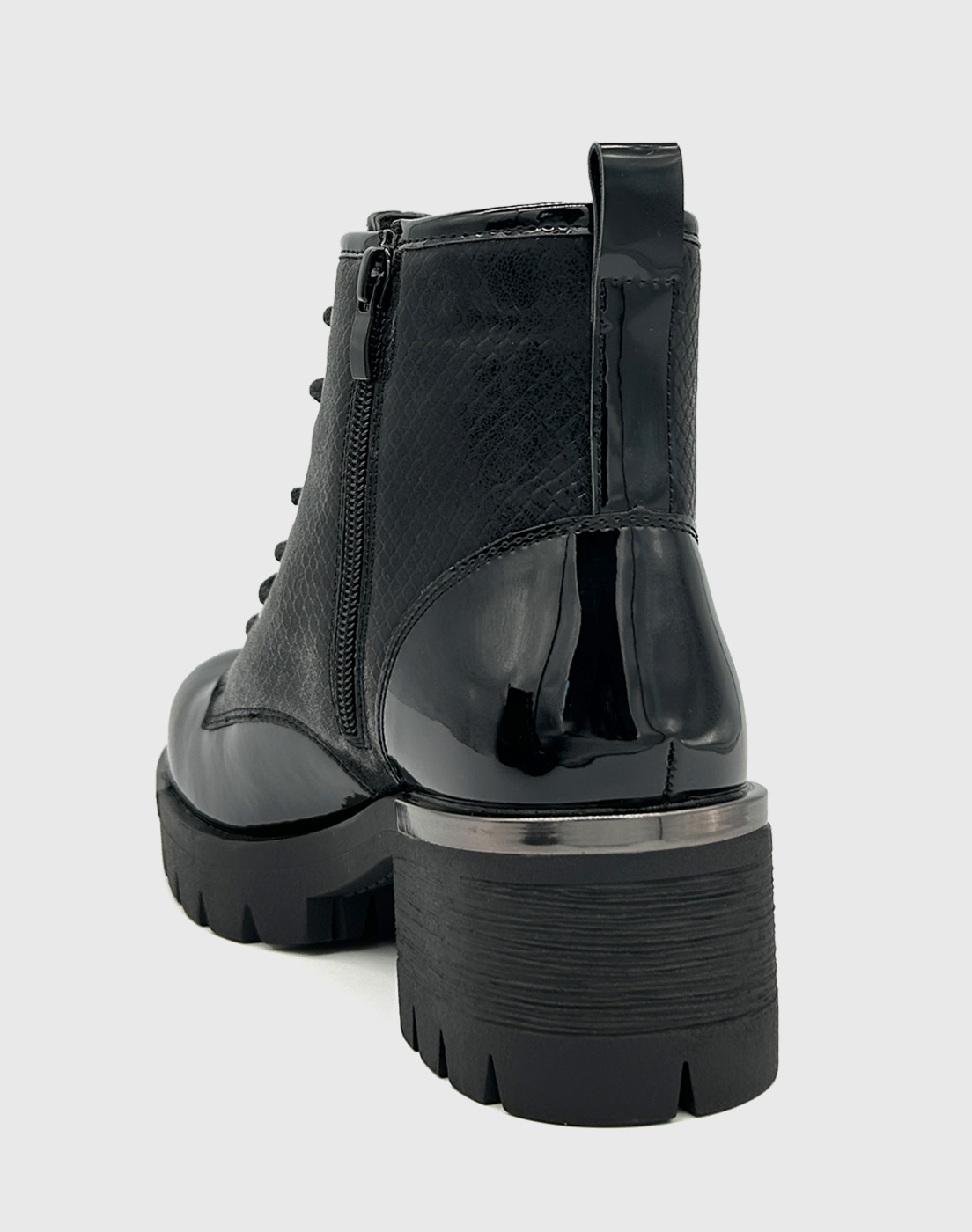 BOTIN CAÑA ALTA, PUNTA REDONDA Y CON CORDONES NEGRO DANICOLLE - 2