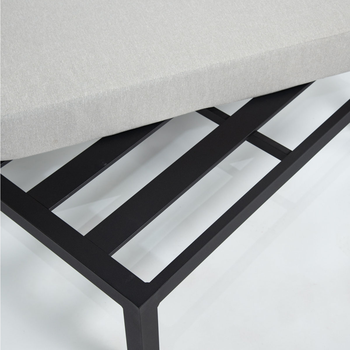 SILLON NECTAR OTTOMAN GRIS MARCO NEGRO - 2