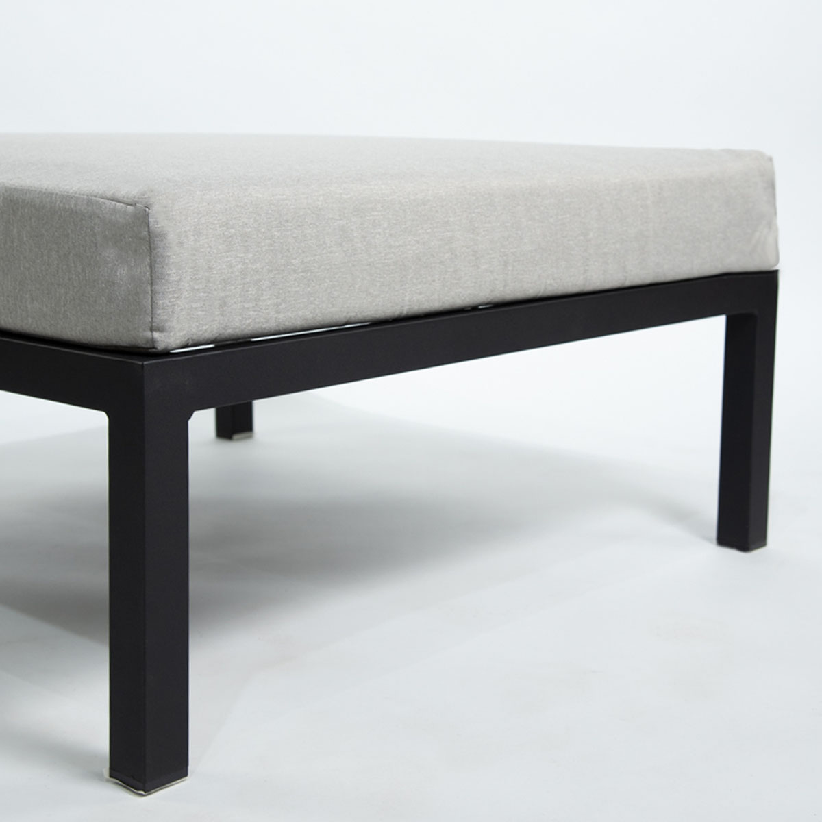 SILLON NECTAR OTTOMAN GRIS MARCO NEGRO - 4