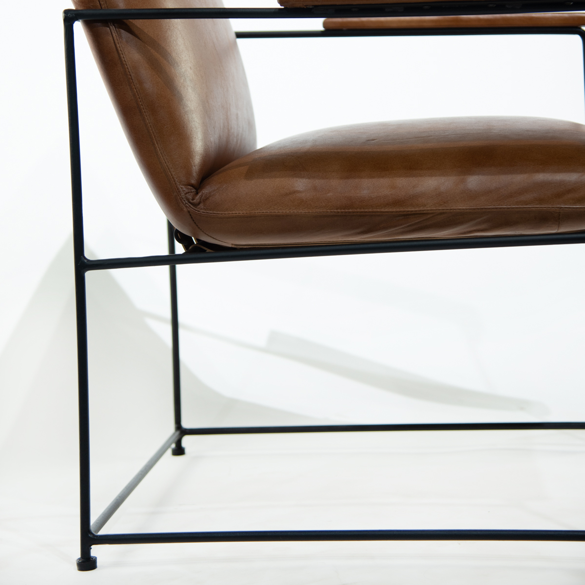 Sitial Borja de Cuero Natural Full Grain Caramelo 58x69x84 cm - 3
