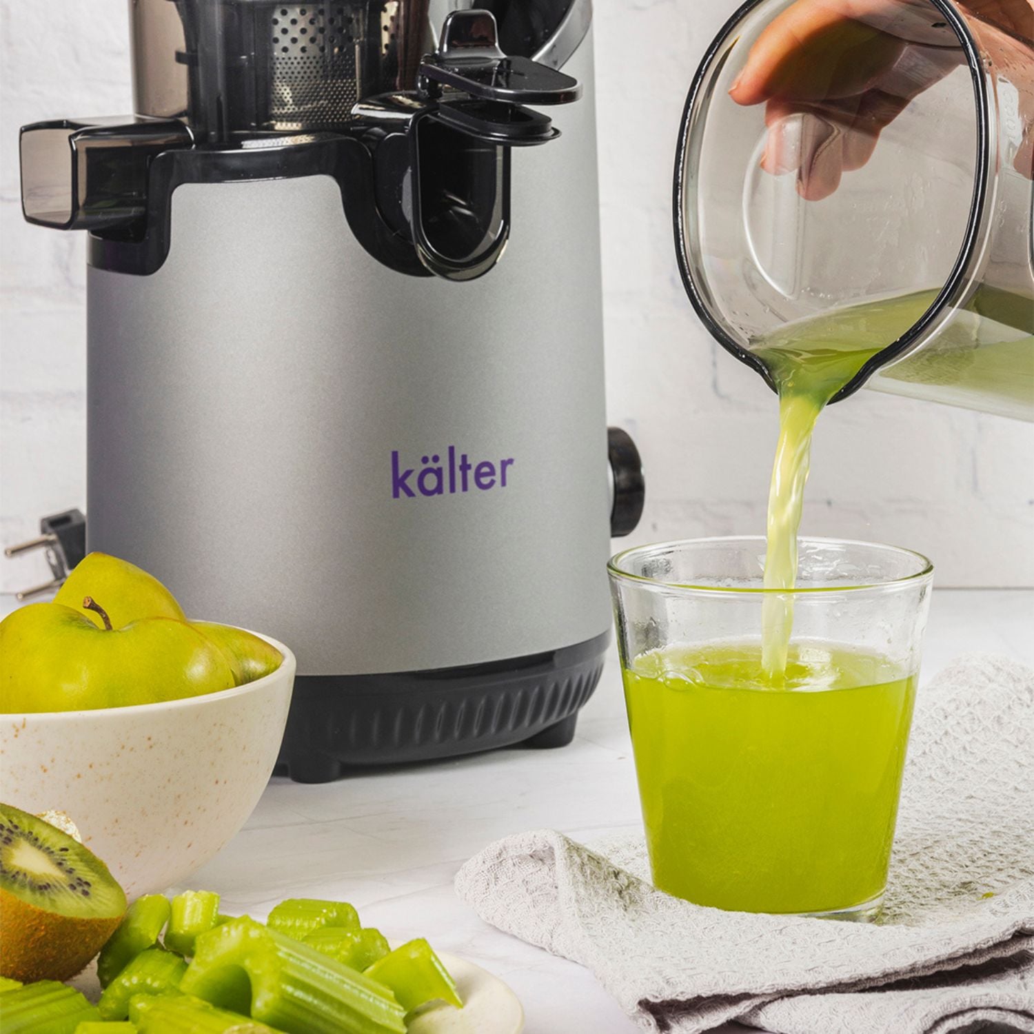 EXTRACTOR DE JUGO PRENSADO EN FRÍO / SLOW JUICER KALTER SJ-026 - 3
