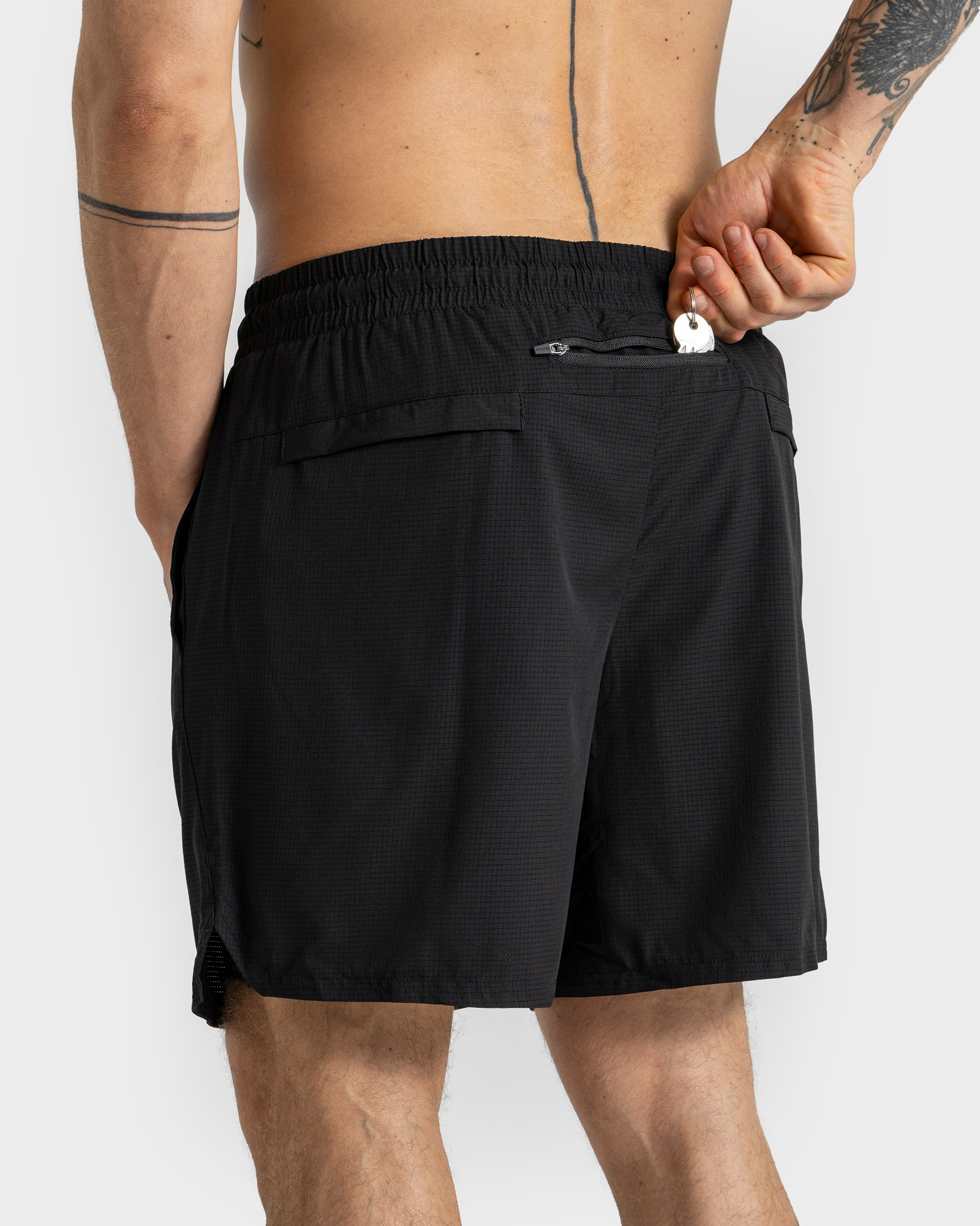 SHORT REGULAR FIT HOMBRE GNOMO NEGRO WOMBER - 5
