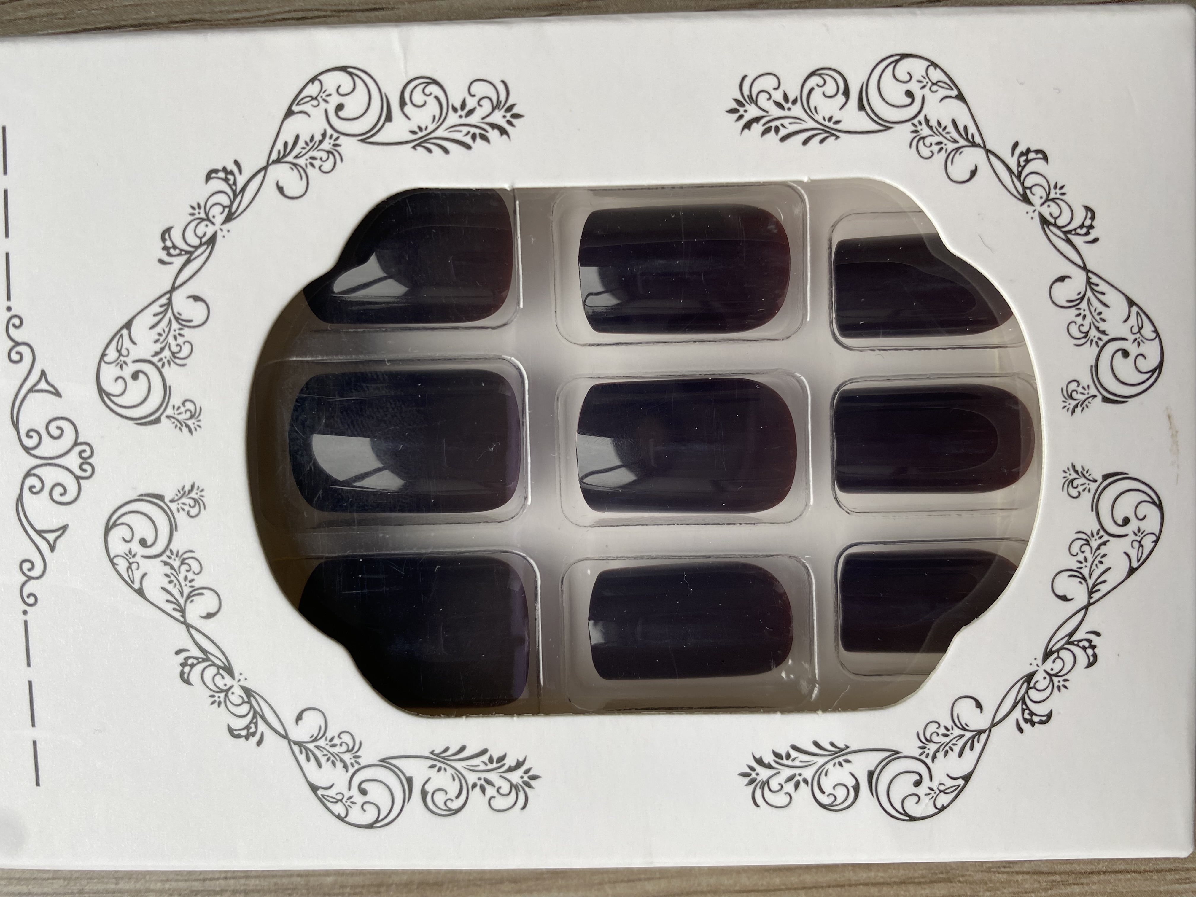 UÑAS PRESS-ON CUADRADAS LARGAS 24PCS UNICOLOR CHOCOLATE OSCURO POSTIZAS REUTILIZABLES - 1