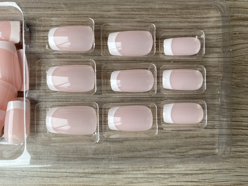 UÑAS PRESS-ON CUADRADAS LARGAS 24PCS TONOS NUDE ESTILO FRANCESA REUTILIZABLE - 3
