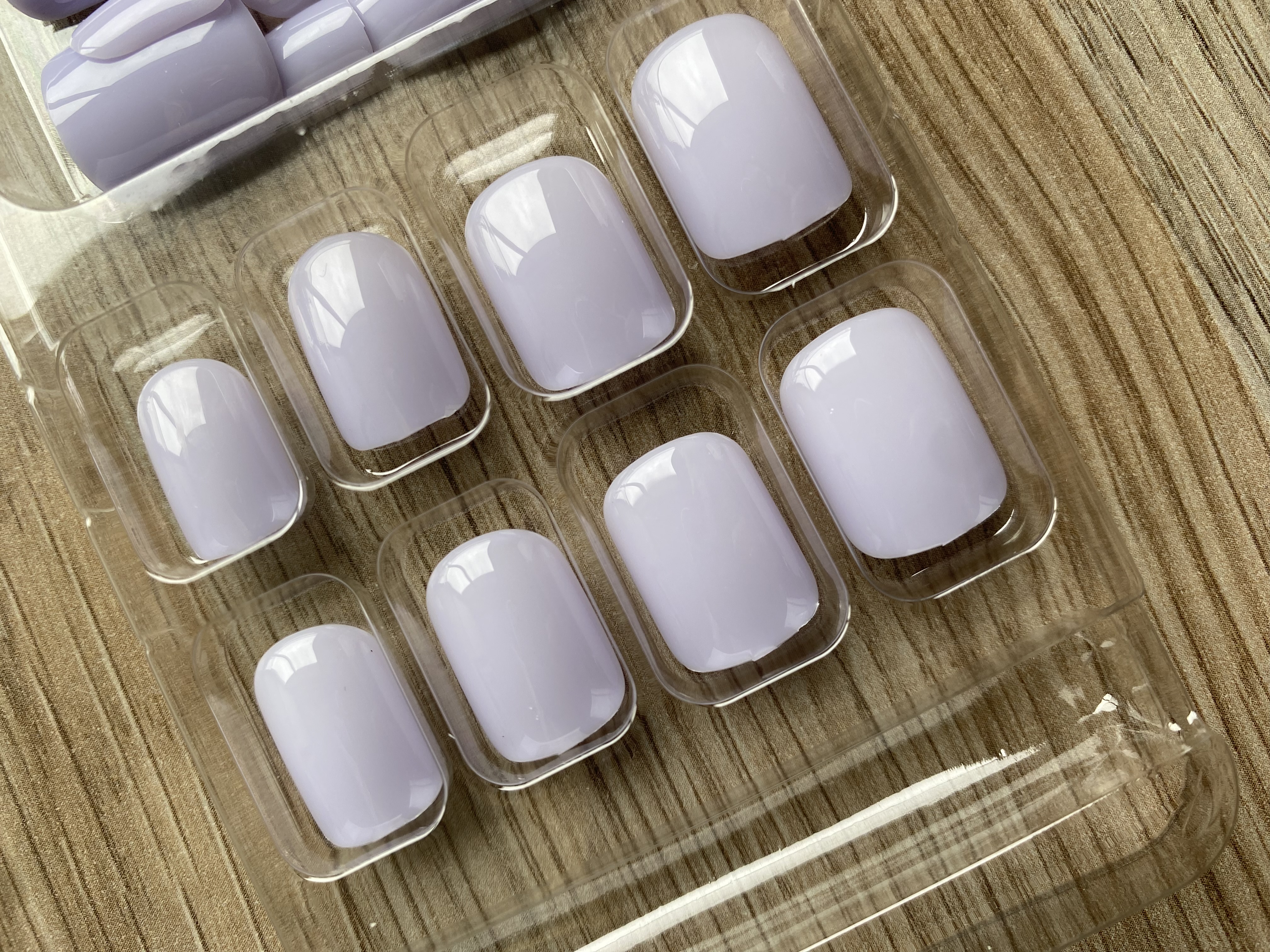 UÑAS POSTIZAS PRESS ON CUADRADAS CORTAS 24PCS ADHESIVAS LILA - 2