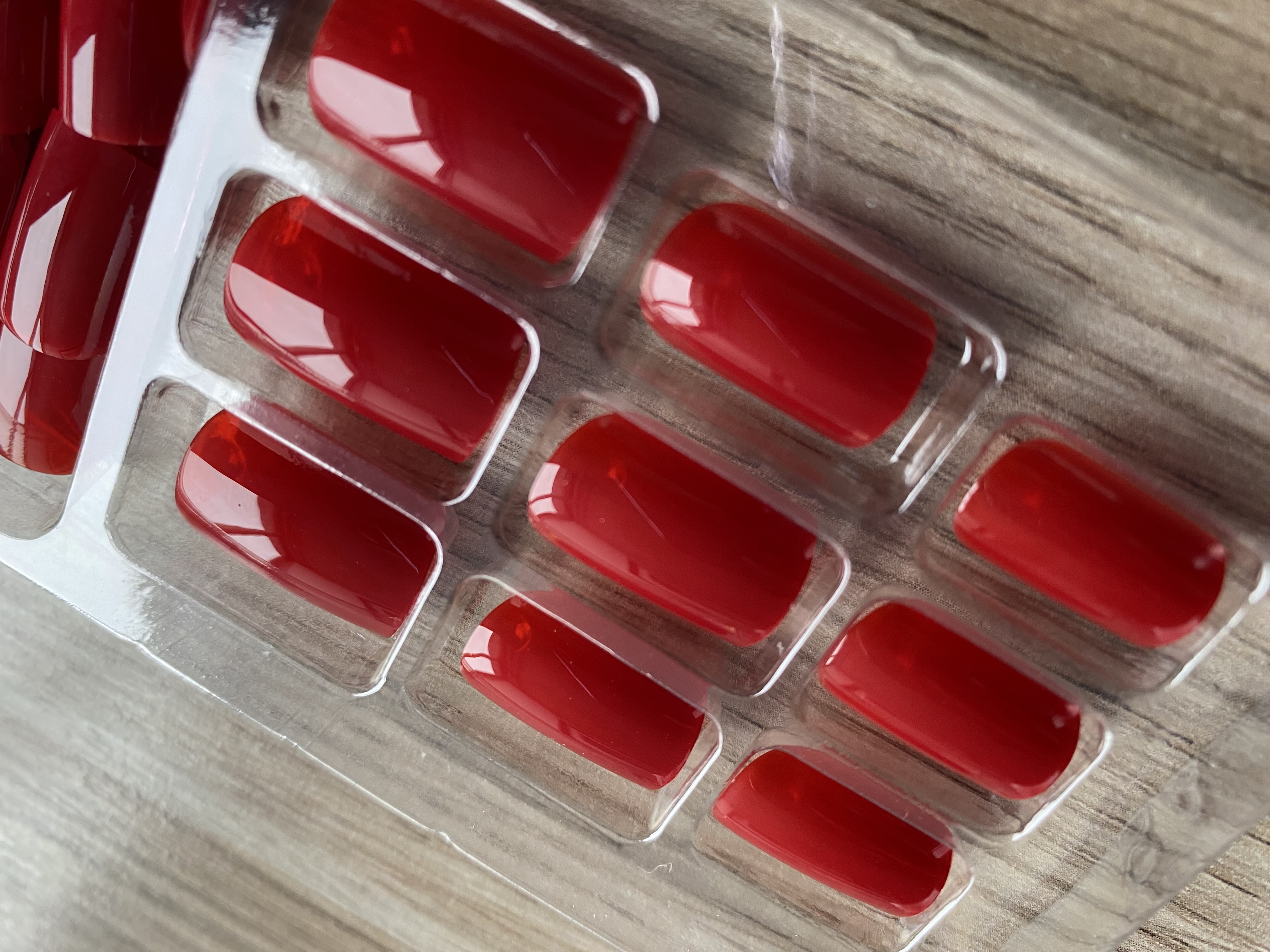 UÑAS POSTIZAS PRESS ON LARGAS 24PCS CUADRADAS UNICOLOR ROJO CLARO - 2