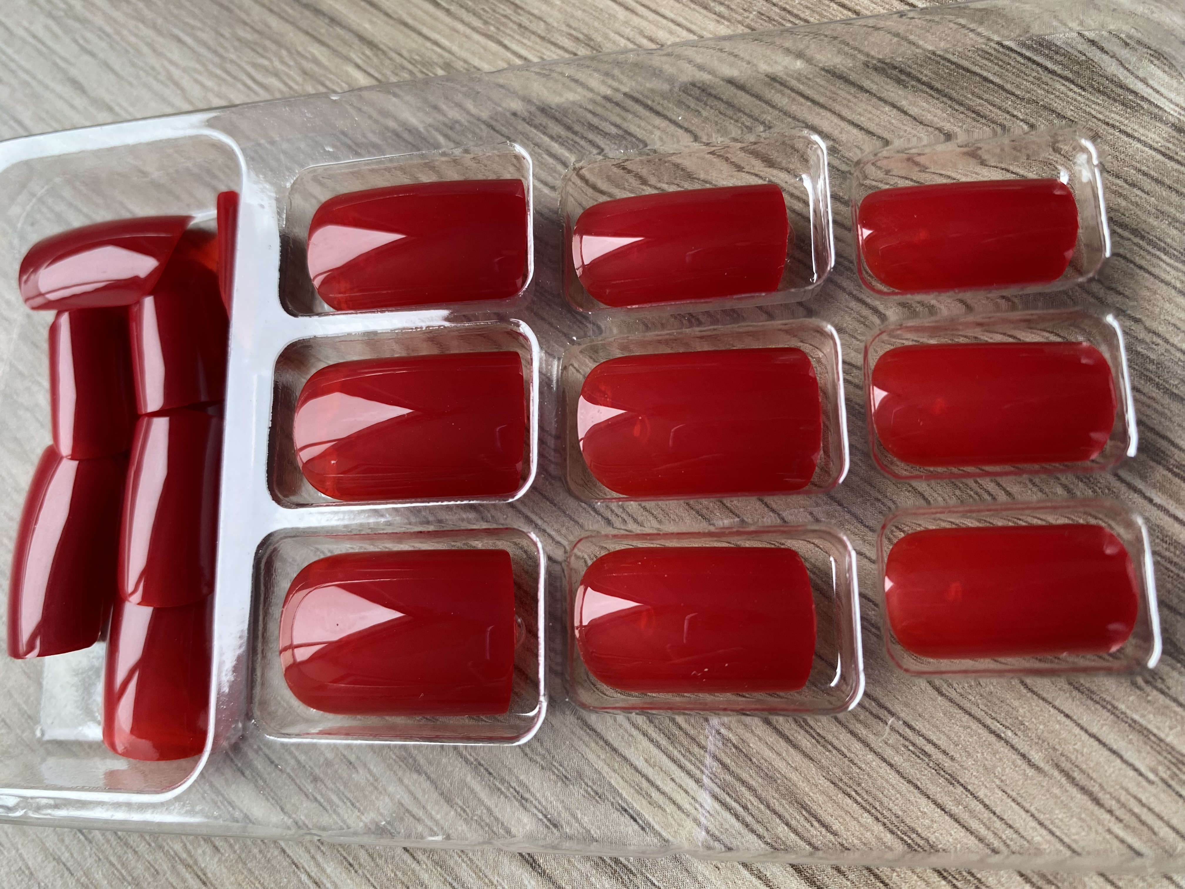 UÑAS POSTIZAS PRESS ON LARGAS 24PCS CUADRADAS UNICOLOR ROJO CLARO - 4
