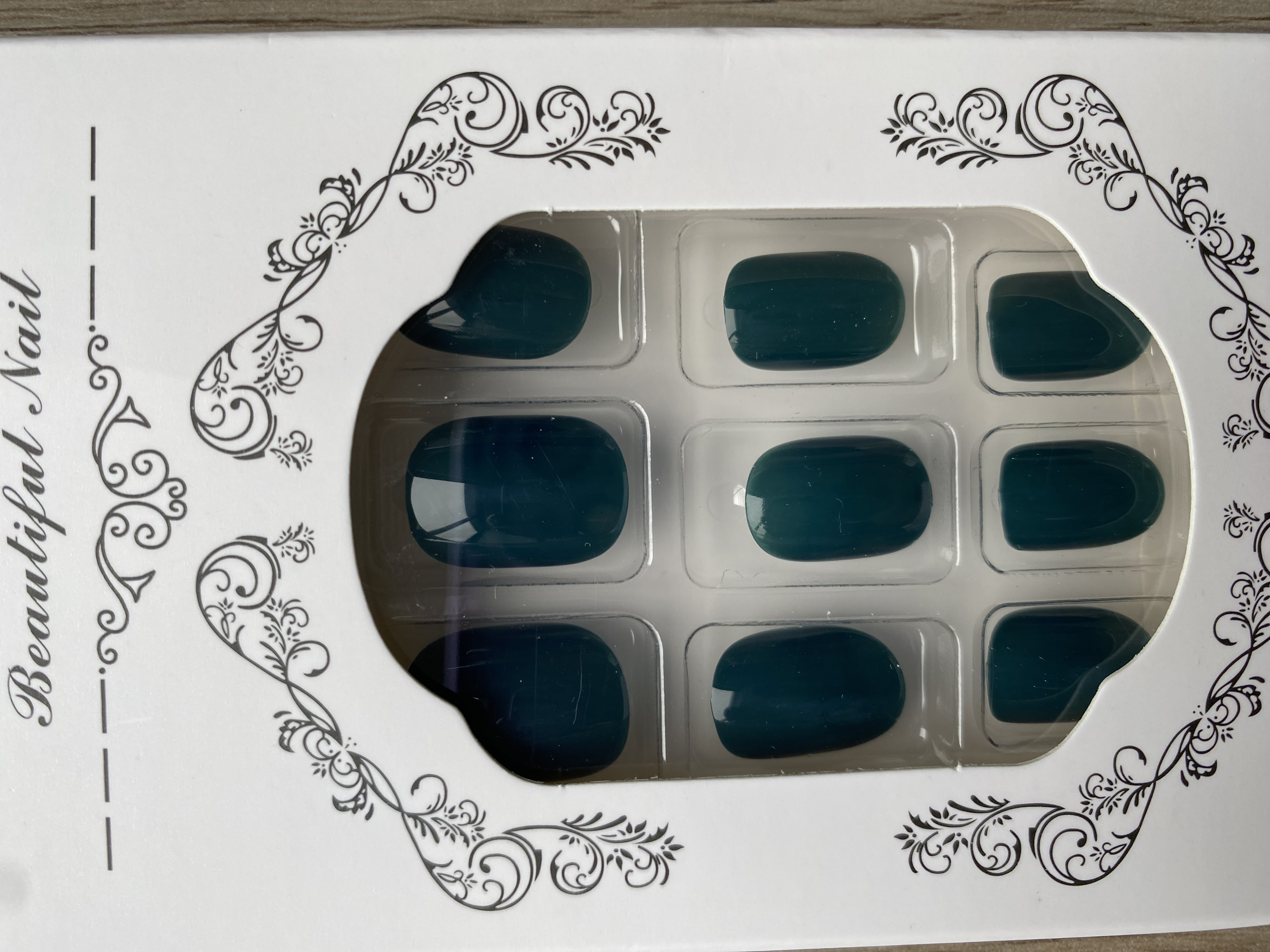 GENÉRICO UÑAS PRESS-ON ADHESIVAS CORTAS REDONDEADA 24PCS POSTIZAS REUTILIZABLE VERDE OSCURO