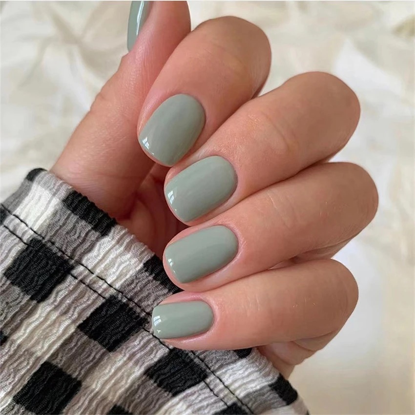 UÑAS PRESS-ON ADHESIVAS CORTAS REDONDEADA 24PCS POSTIZAS REUTILIZABLE GRIS VERDOSO - 4