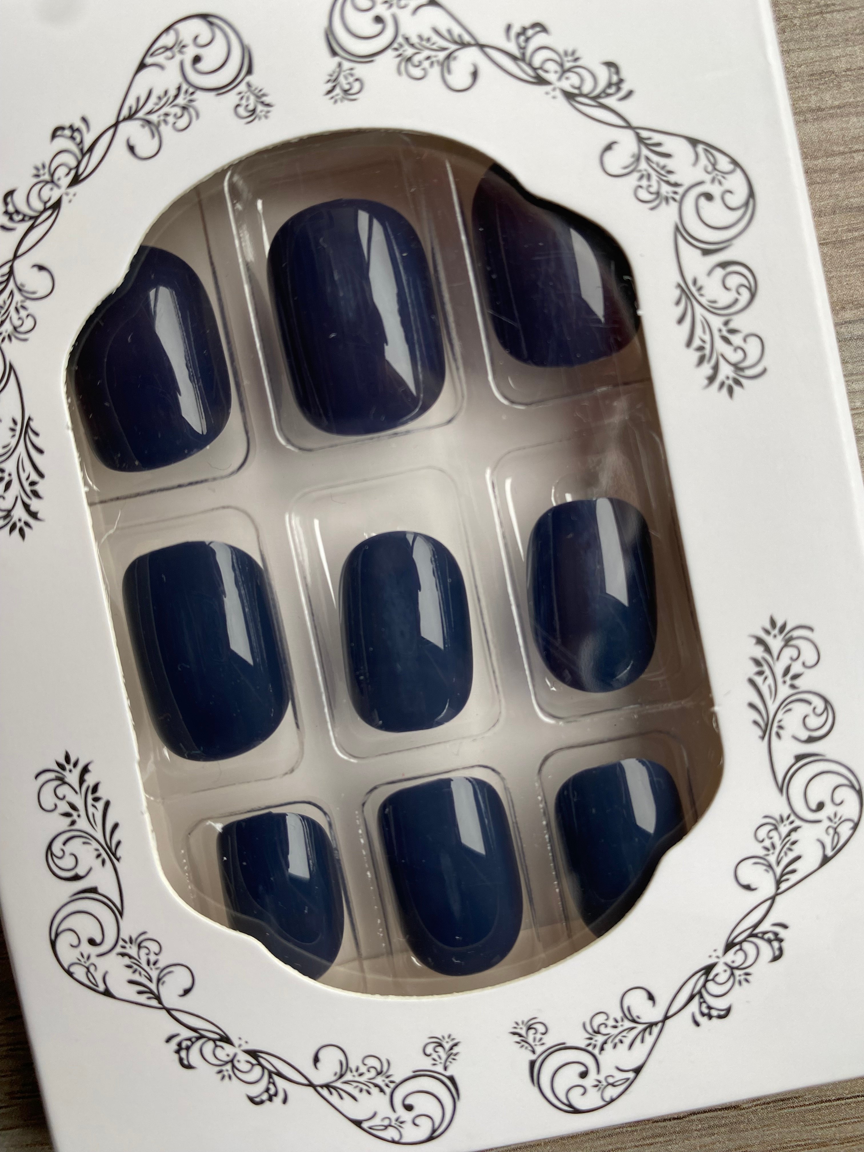 GENÉRICO UÑAS PRESS-ON ADHESIVAS CORTAS REDONDEADA 24PCS POSTIZAS REUTILIZABLE AZUL OSCURO
