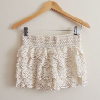 SHORT PARA MUJER DE ALGODÓN CON PRETINA Y DISEÑO TEJIDO - 1