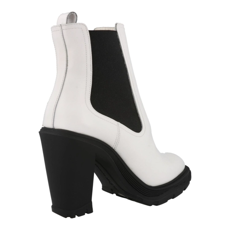 BOTAS CHELSEA CON TACON DE PIEL DE ALEXANDER MCQUEEN PARA MUJER EN COLOR NEGRO MARFIL - 3