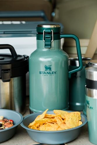 STANLEY JARRA CLASICA DE FACIL VERTIDO GROWLER DE 64 OZ MANTIENE LA CERVEZA FRIA O EL CAFE  CALIENTE - 5
