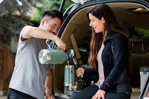 STANLEY JARRA CLASICA DE FACIL VERTIDO GROWLER DE 64 OZ MANTIENE LA CERVEZA FRIA O EL CAFE  CALIENTE - 6
