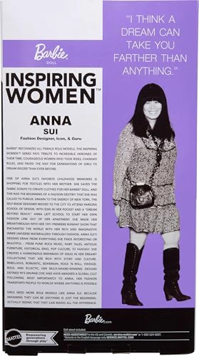 BARBIE INSPIRING MUÑECA ANNA SUI COLECCIONABLE PARA MUJER VESTIDO NEGRO BOHEMIO CHIC CON BOTAS - 6