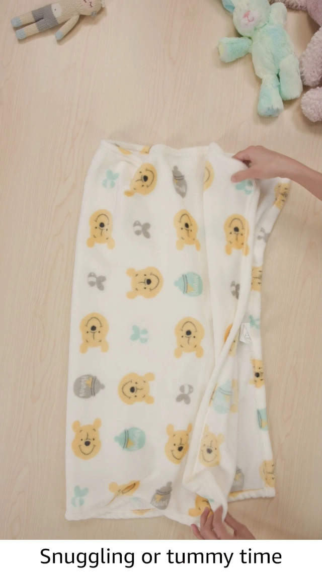 DISNEY WINNIE THE POOH MANTA DE FELPA SUPERSUAVE PARA BEBE  EN COLOR MARFIL AMARILLO Y AGUAMARINA - 4