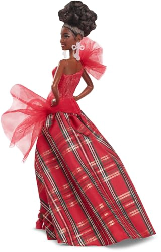 MUÑECA BARBIE SIGNATURE MUÑECA DE MODA FESTIVA DE 2024 CON CABELLO CASTAÑO USANDO VESTIDO A CUADROS - 5