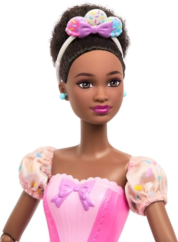 BARBIE IN THE NUTCRACKER LAND OF SWEETS BAILARINA CON TUTU Y ACCESORIOS TEMATICOS DE CARAMELO NIKKI - 3