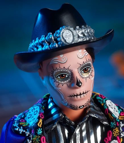 BARBIE SIGNATURE KEN FASHION MUÑECA 2023 DIA DE MUERTOS COLECCIONABLE CON CHAQUETA AZUL SOMBRERO - 2