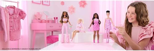 BARBIE MUÑECA DE ESTILO DELUXE 10 EN CONJUNTO DE TOP Y FALDA DE MEZCLILLA ROSA CON ESTAMPADO - 2