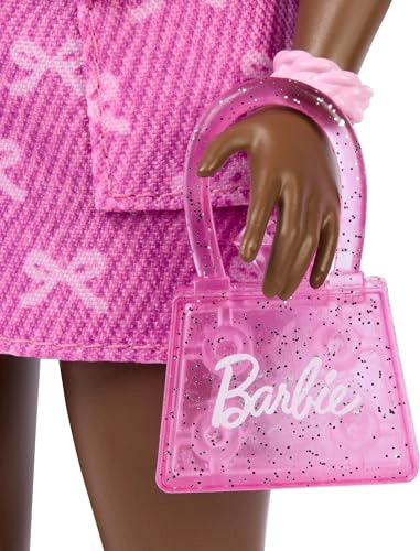 BARBIE MUÑECA DE ESTILO DELUXE 10 EN CONJUNTO DE TOP Y FALDA DE MEZCLILLA ROSA CON ESTAMPADO - 4