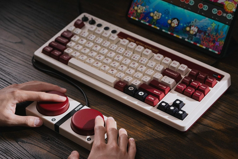8BITDO RETRO MECHANICAL TECLADO MECANICO, BLUETOOTH/2.4G/USB-C INTERCAMBIABLE EN CALIENTE - 5