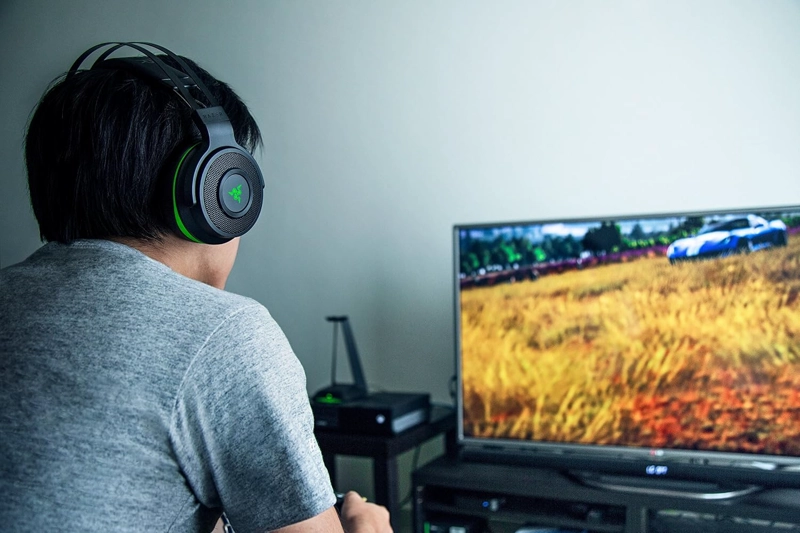 RAZER THRESHER PARA XBOX ONE: WINDOWS SONIC SURROUND - CONEXION INALAMBRICA SIN RETRASOS - - 5