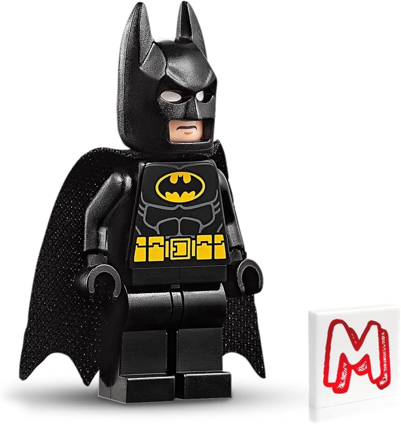 LEGO SUPER HEROES DC BATMAN MINIFIGURE COMBO - BATMAN EN TRAJE NEGRO CON BATCAPE Y BAT-A-RANG - 3