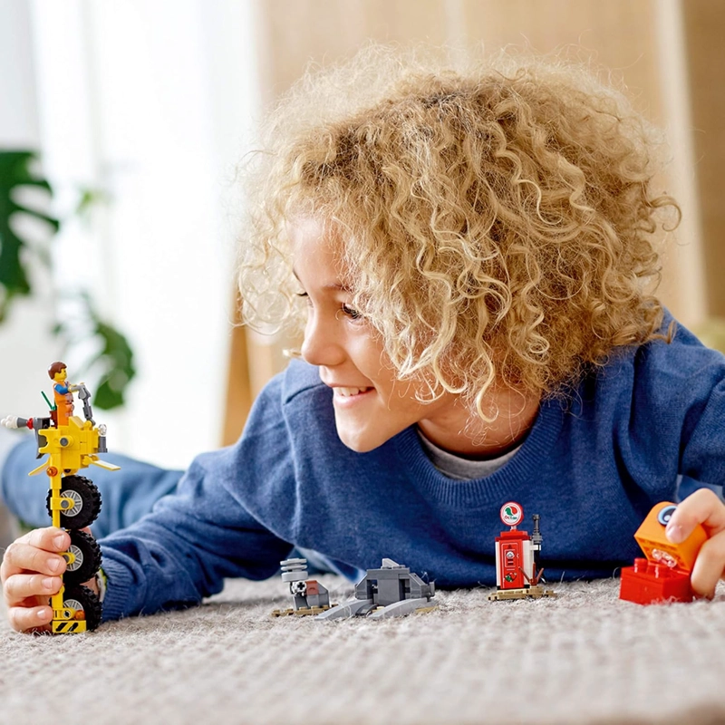 LEGO THE LEGO MOVIE 2 EMMET S THRICYCLE 70823 KIT DE MAQUILLAJE DE CONSTRUCCION DE BICICLETA DE 3 - 2