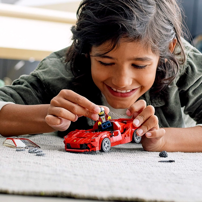 LEGO SPEED CHAMPIONS 76895 FERRARI F8 TRIBUTO - AUTOS DE JUGUETE PARA NIÑOS, KIT DE MAQUILLAJE - 2