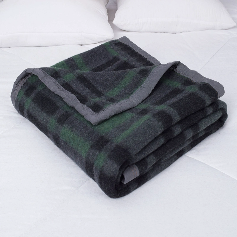 FRAZADA TE RMICA POLAR CON DISEÑO A CUADROS SUAVE, CALIDA Y CONFORTABLE - 4