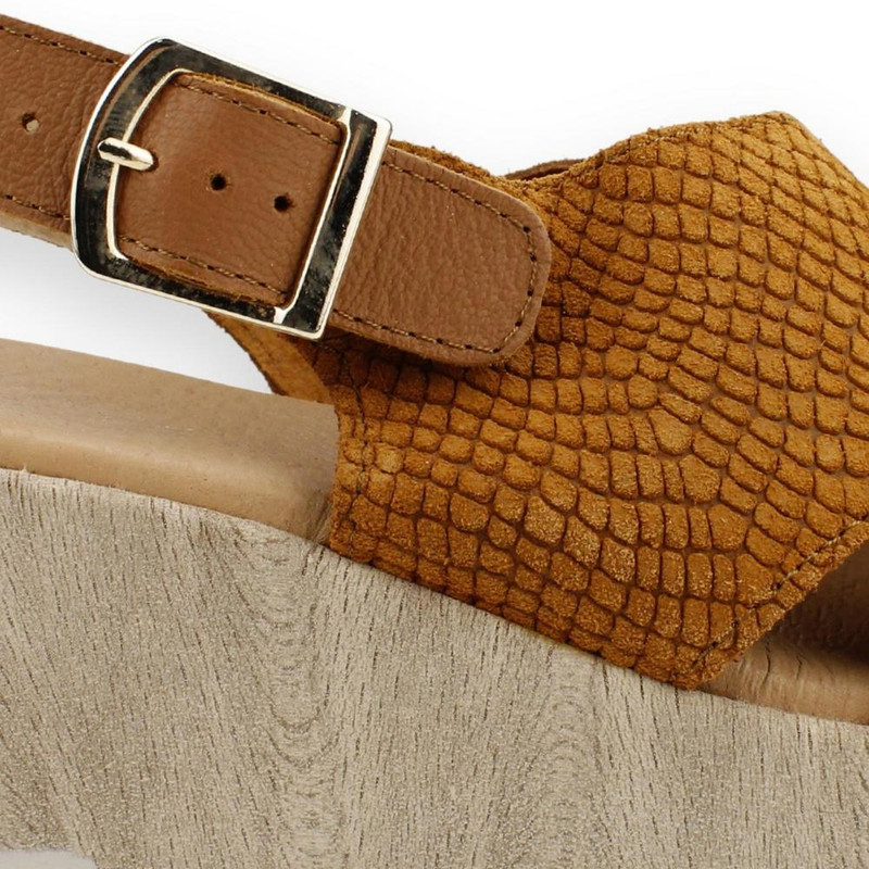 SANDALIAS MUJER CARMELA CUERO CAMEL PLATAFORMA GAMUZA - 4