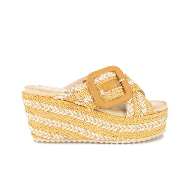 SANDALIAS MUJER AGUA DE COCO MOSTAZA DAMARIS - 1