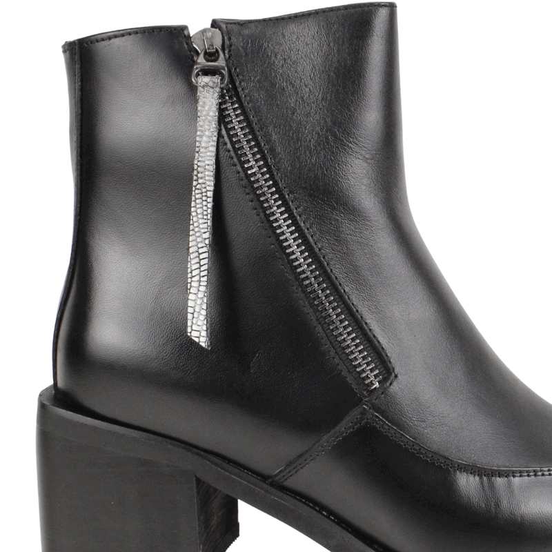 BOTIN ROMANO CUERO LISO NEGRO - 5