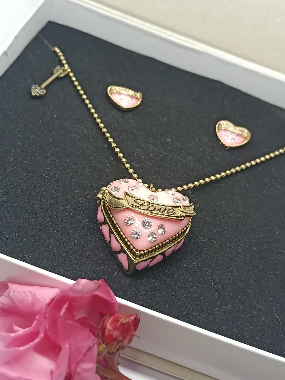 CONJUNTO COLLAR LARGO RELICARIO AROS CORAZON ROSA DULCE AMOR - 4
