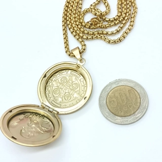 COLGANTE SAN BENITO GUARDAFOTO RELICARIO RELIGIOSO VINTAGE CHAPADO EN ORO