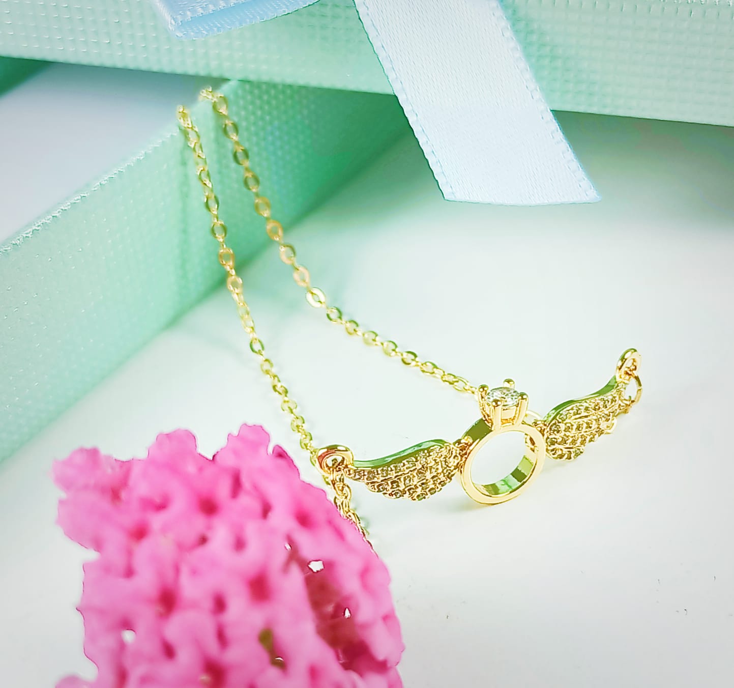 COLGANTE ALAS ZIRCONIA SOLITARIO AMOR ENCHAPADO EN ORO 18K - 4