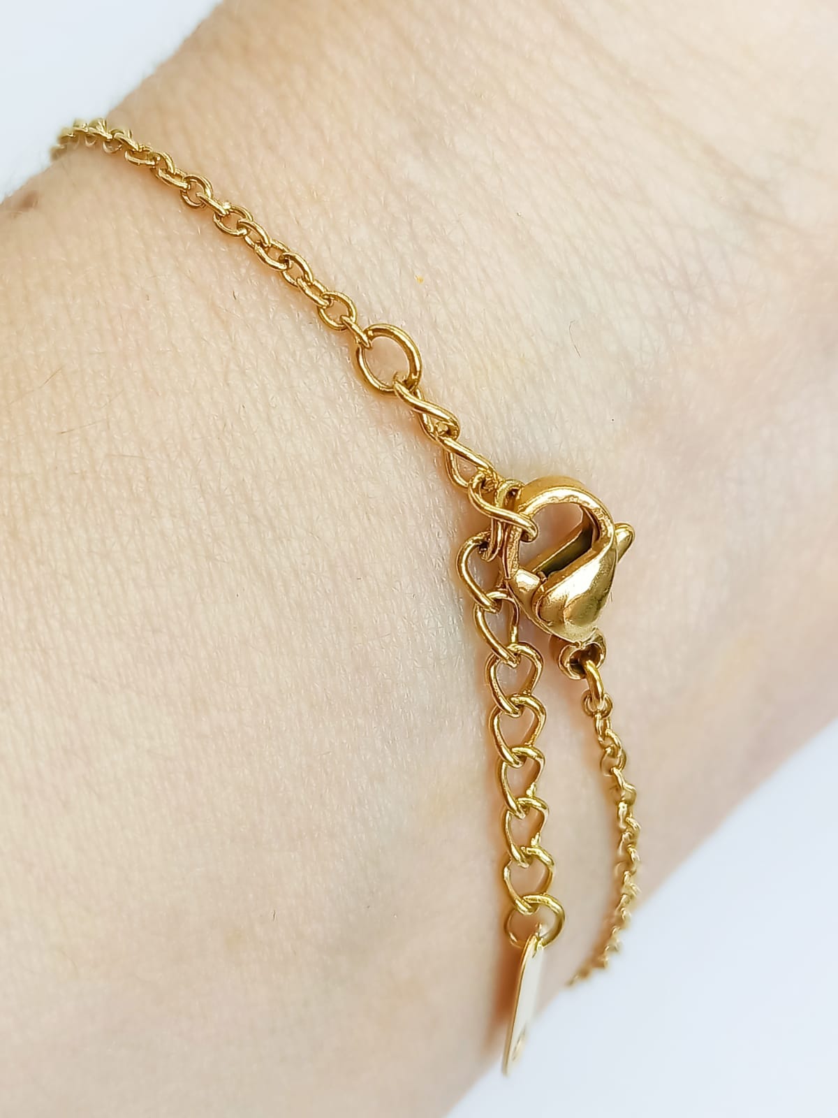 PULSERA DE ACERO CHAPADO EN ORO ESPOSAS CON ZIRCONIAS - 3